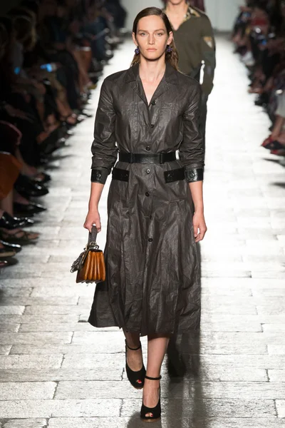 Look 23